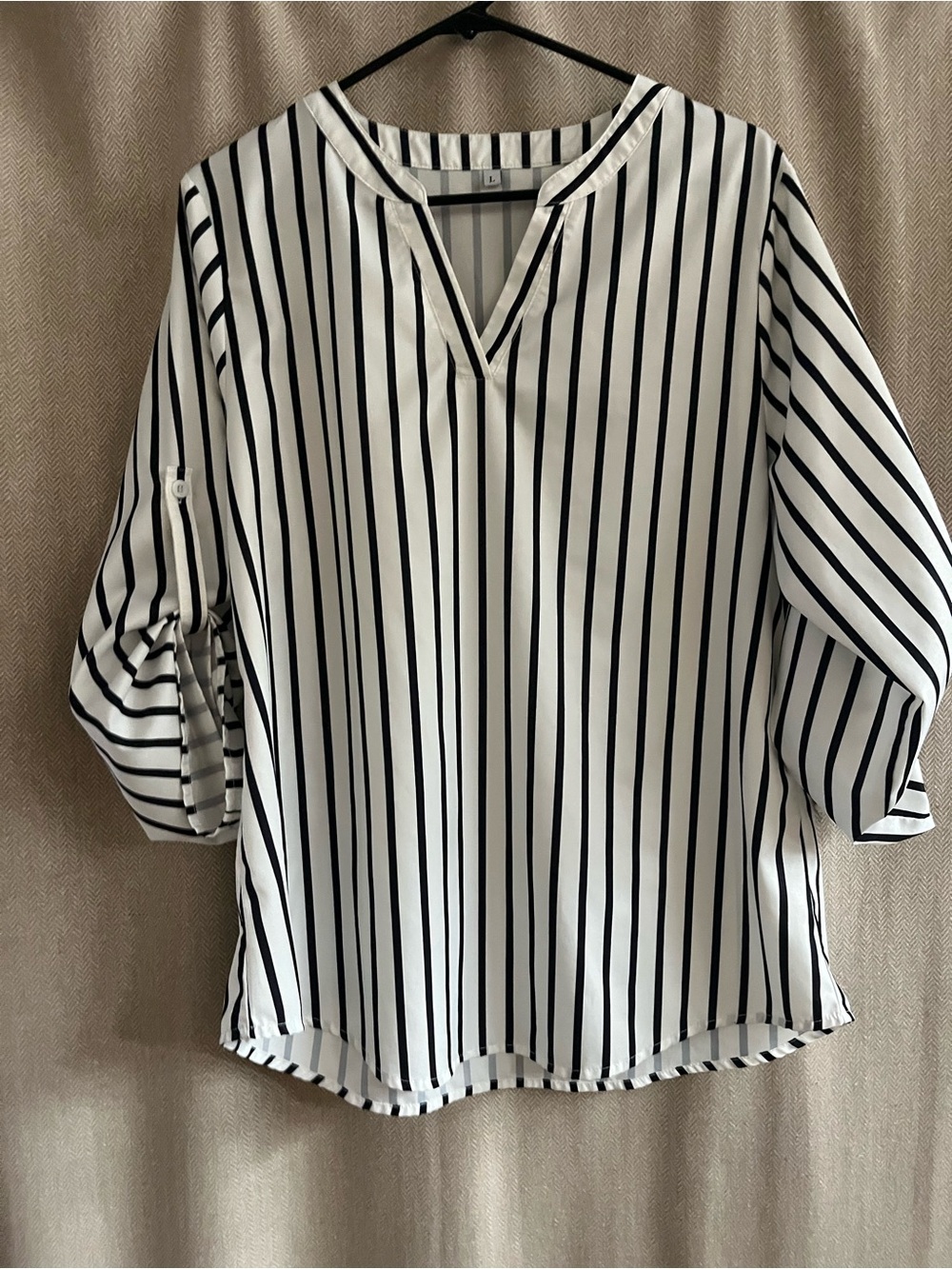 Women’s Black & White Vertical Stripe V-Neck Blouse 3/4 length sleeves